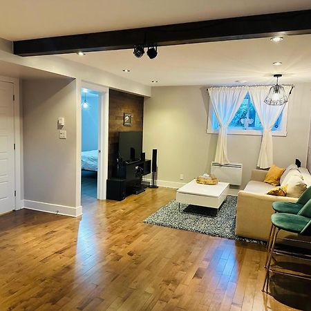 Urban Retreat - 2 Bedroom, 3 Beds, 6 Guests, Free Parking Longueuil Luaran gambar