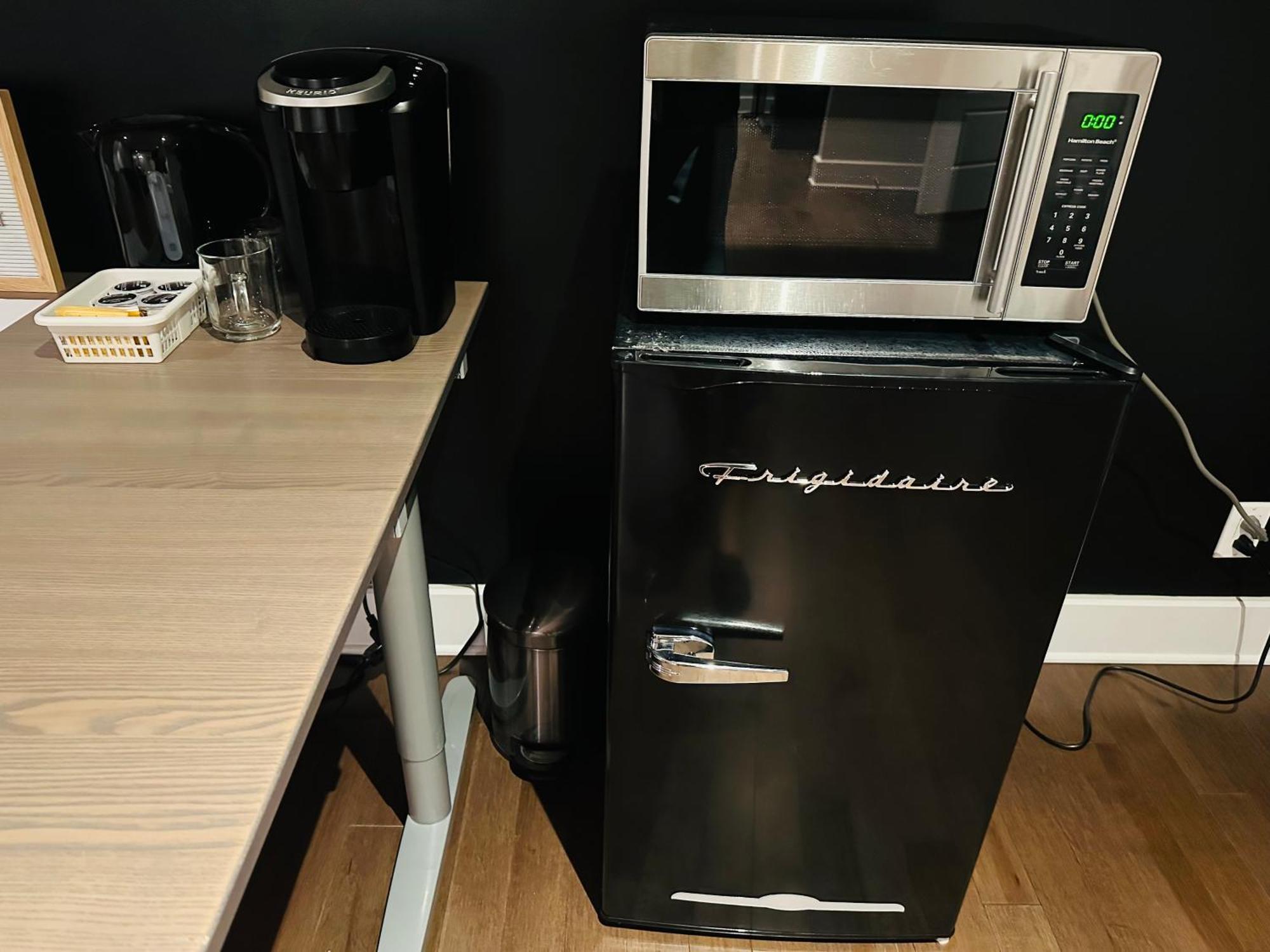 Urban Retreat - 2 Bedroom, 3 Beds, 6 Guests, Free Parking Longueuil Luaran gambar